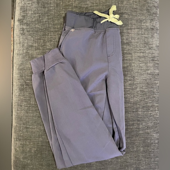 EUC FIGS Zamora Joggers in Space Navy--Medium - Picture 2 of 2